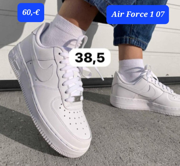 Nike Air Force 1 07 Gr.38,5