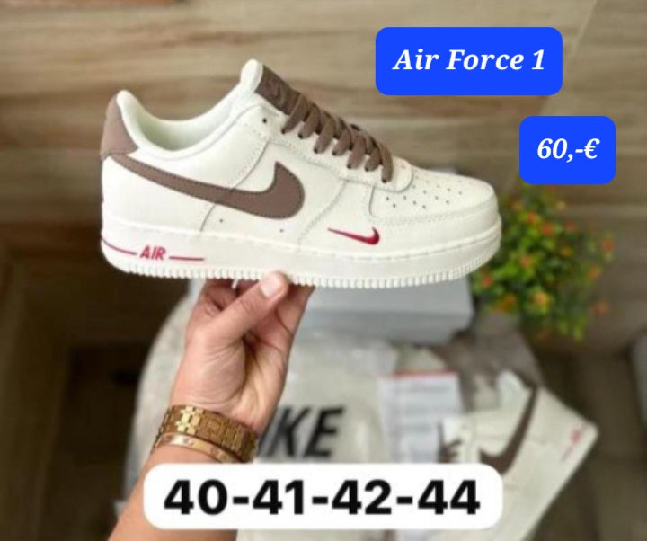 Nike Air Force 1