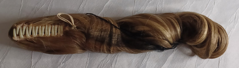Mittelblondes Haarteil mit Klammer