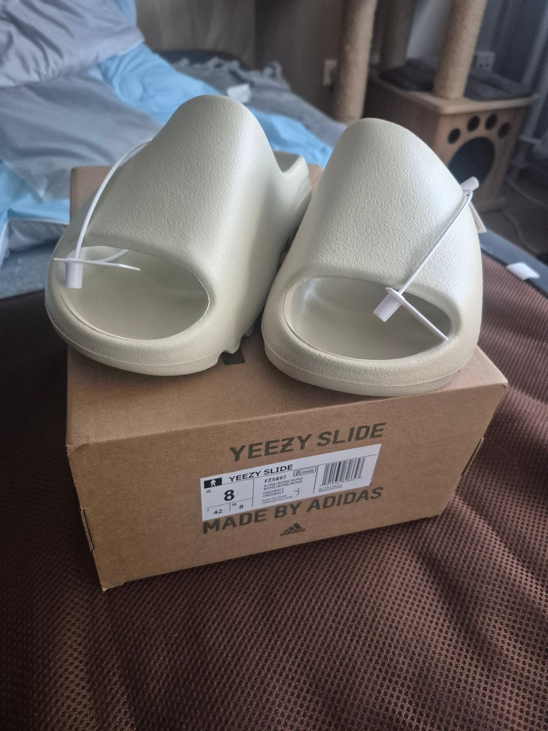 Yeezy Slide
