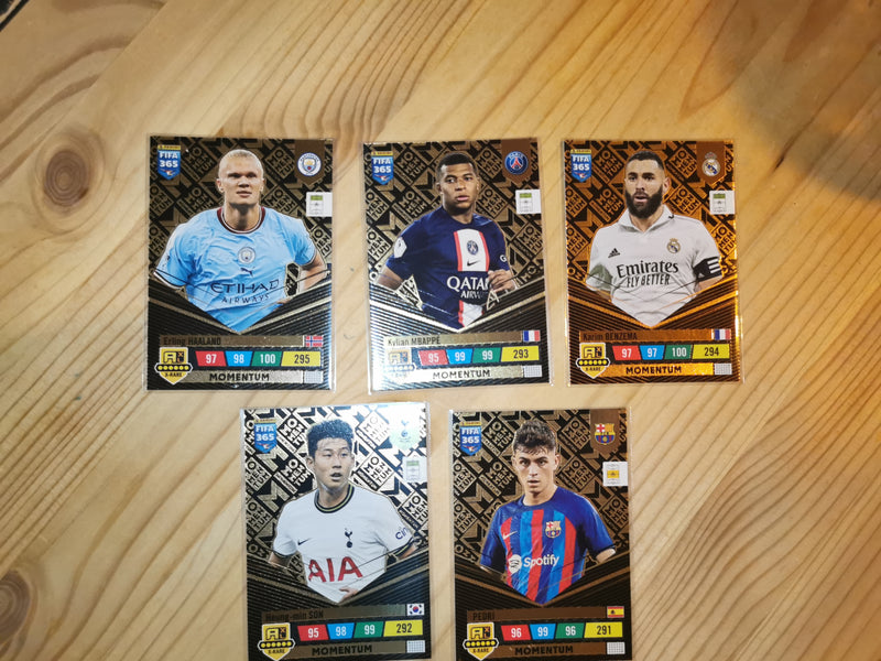 Panini FIFA 365 2023 – 5x MOMENTUM X-RARE Set, Near Mint