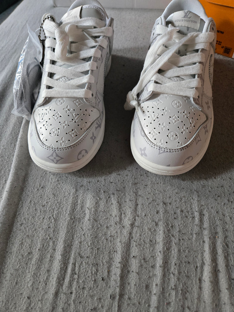 Nik /Louis vuitton