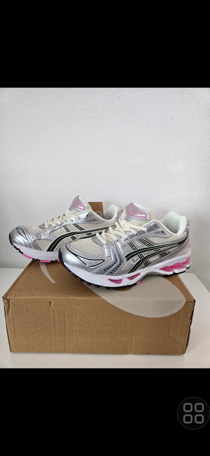 ASICS SNEAKER