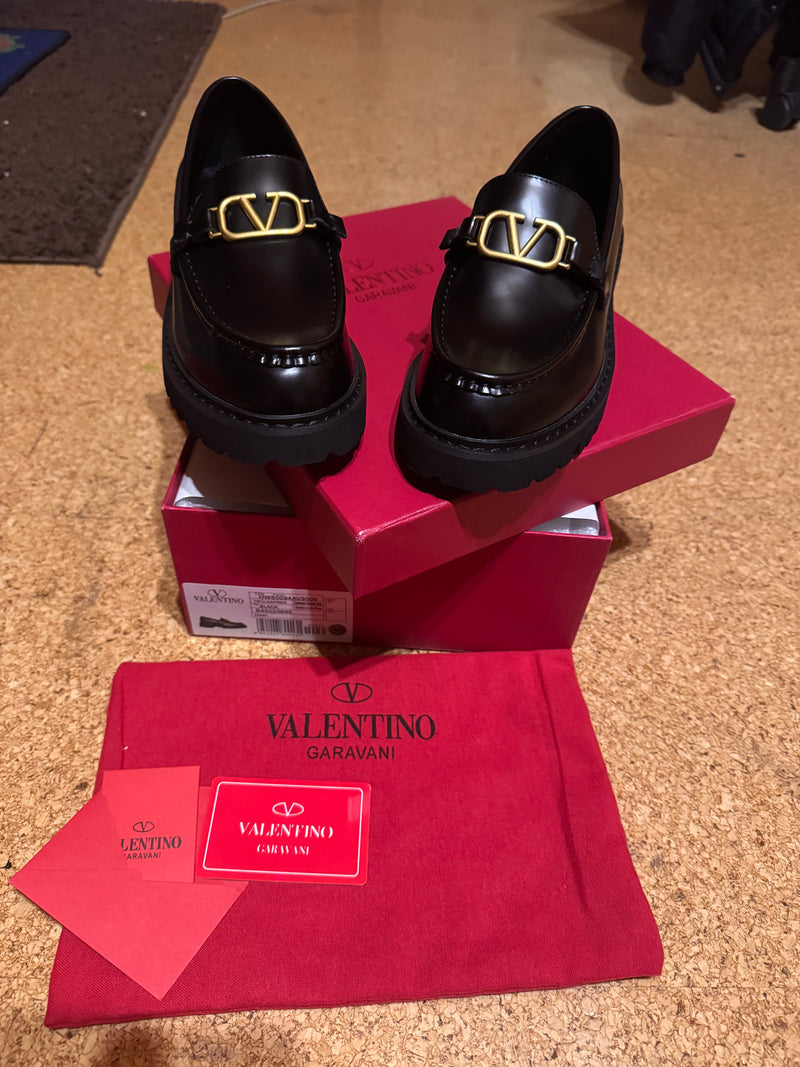 Valentino Garavani VLogo Signature Loafers