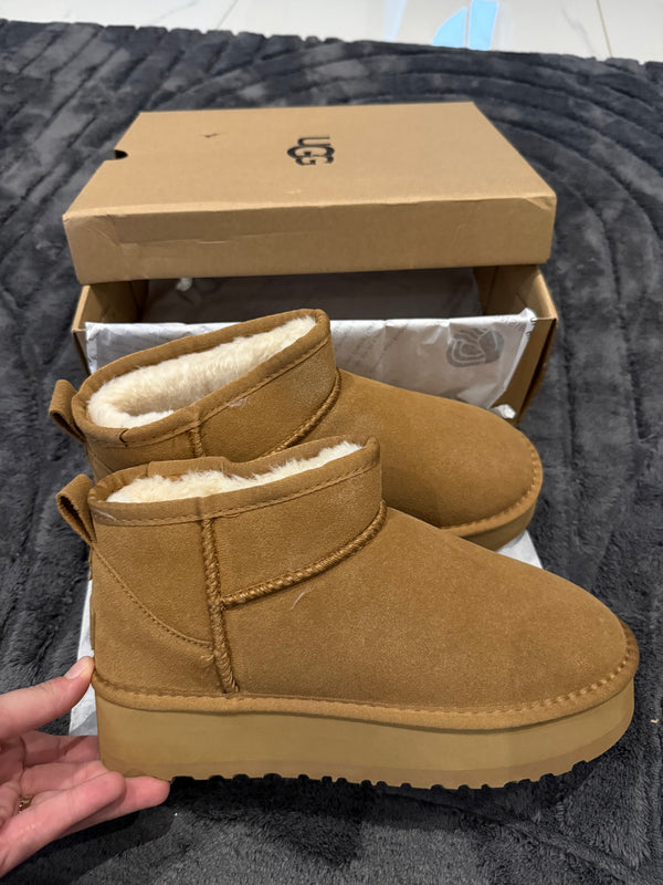 UGG Halbstiefel
