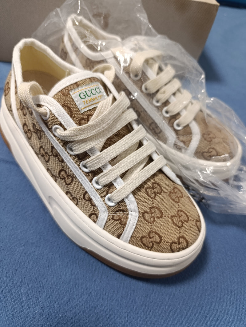Gucci Gr 38