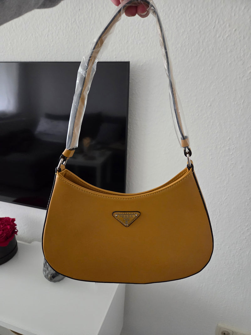 Handtasche