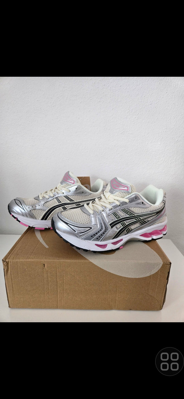 ASICS SNEAKER
